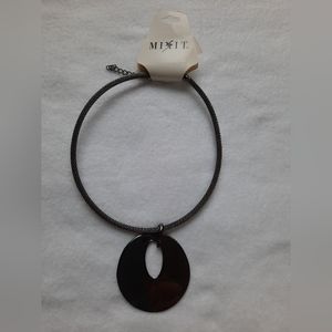 Women's silver choker